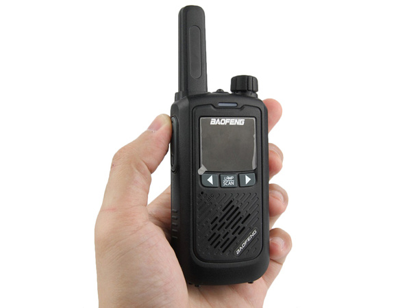 Walkie talkie baofeng bf-t17 radiotelefon kit talker 2ks