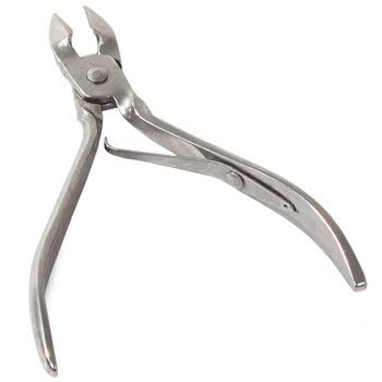 Precision nail clippers for cutting cuticles