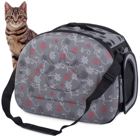 Transporter bag for the dog the rabbit cat and small pets