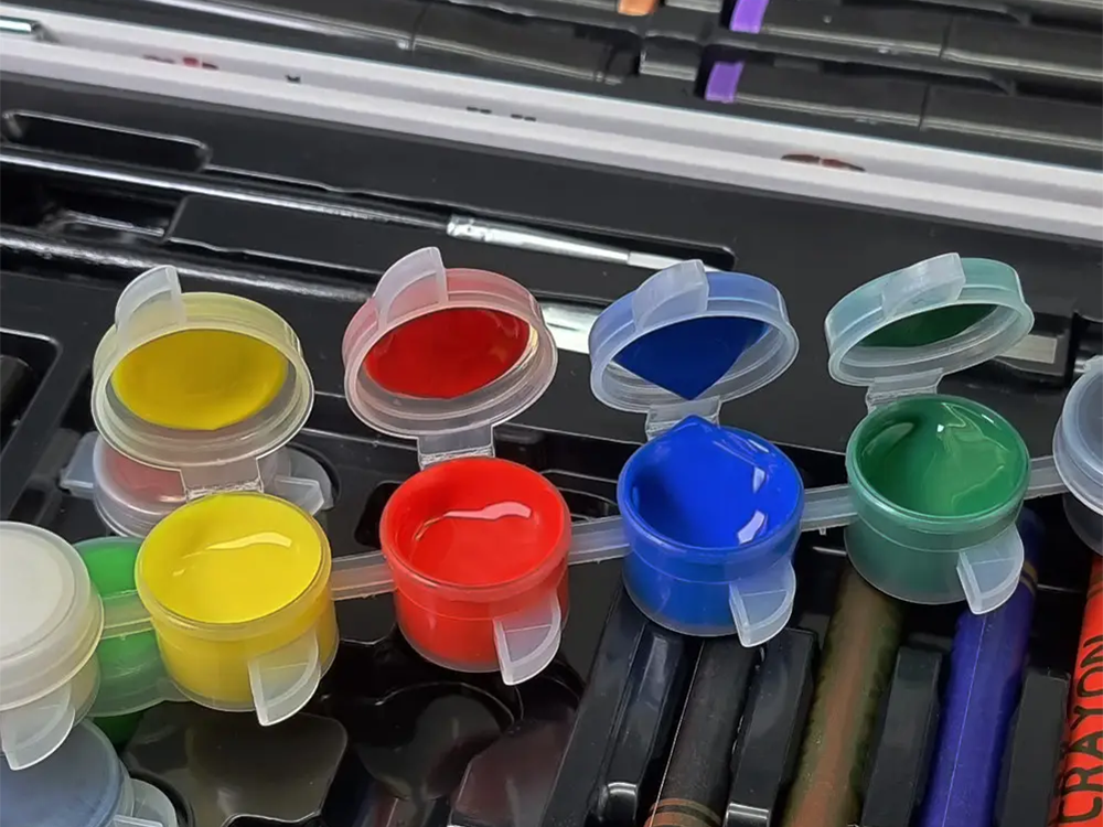 https://verk.store/eng_pl_Artists-set-for-painting-in-case-66-pcs-3576_11.png