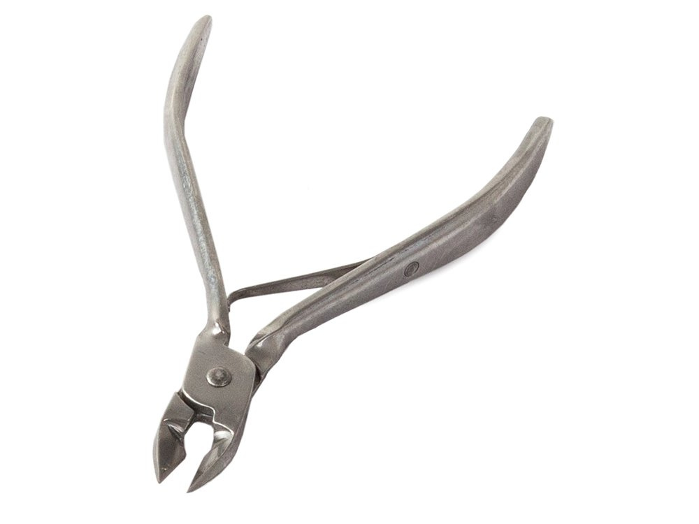 Precision nail clippers for cutting cuticles CATEGORIES \ Beauty