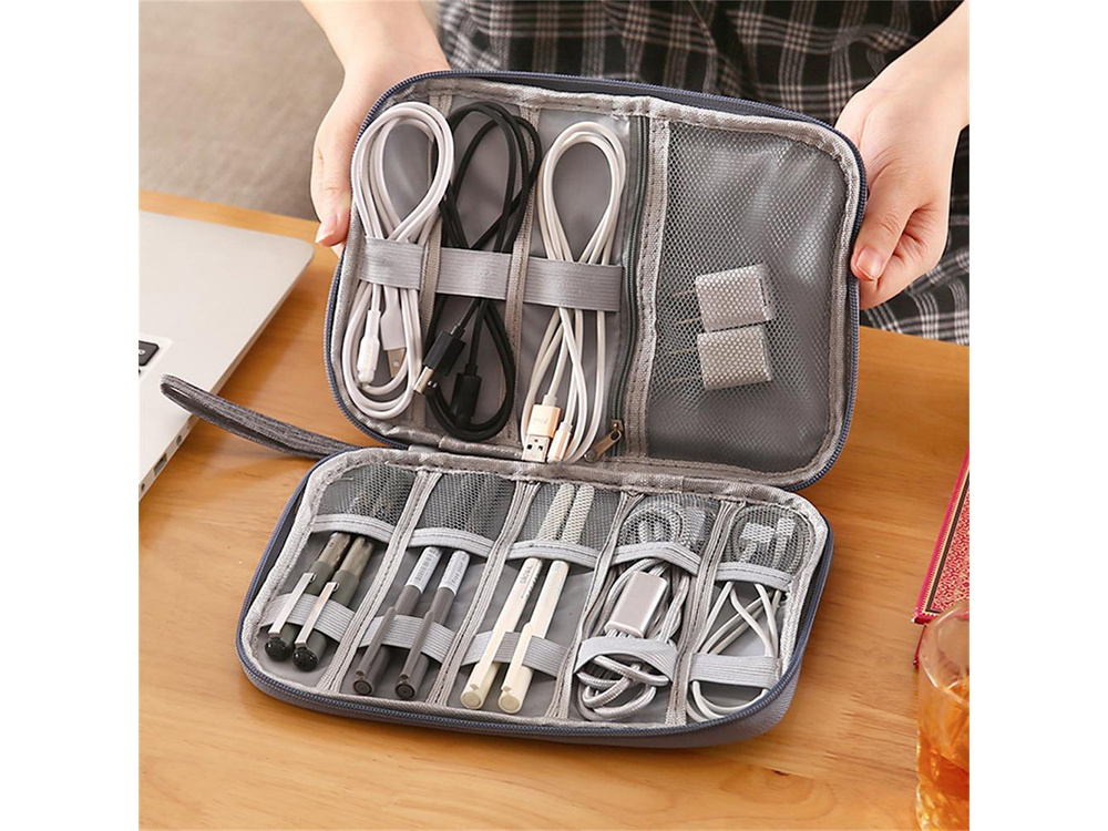 Travel organiser bag for cables and chargers CATEGORIES \ Electronics \ Cable organizers