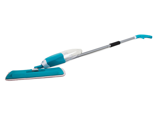 Flat mop with washer rotary solid spray