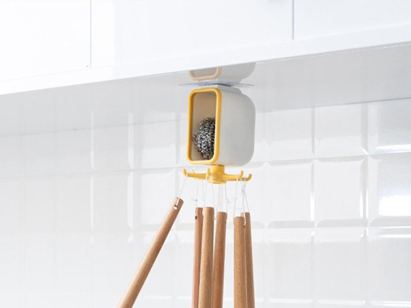 Kitchen hanger rotary toolholder shelf