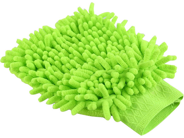 Microfibre cloth glove for cleaning the car wash on the hand