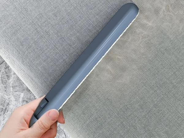 Multi-purpose window cleaning brush