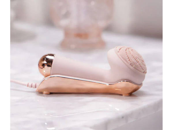 Masseur facial brosse sonique