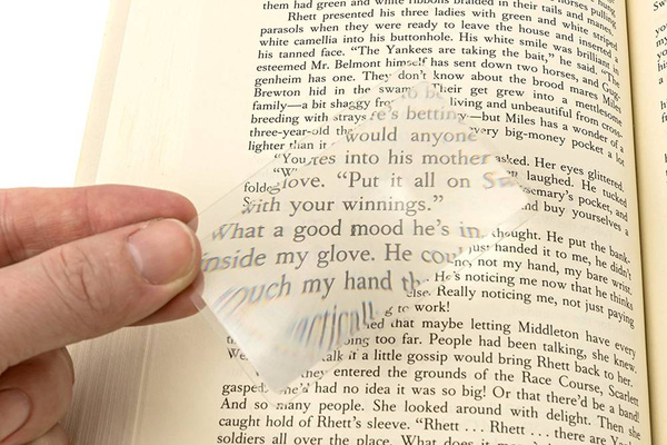 Открытка reading lupa fresnel 25x17 b5 card