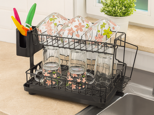 Two-level dish dryer for plates, cutlery and cups with drip tray