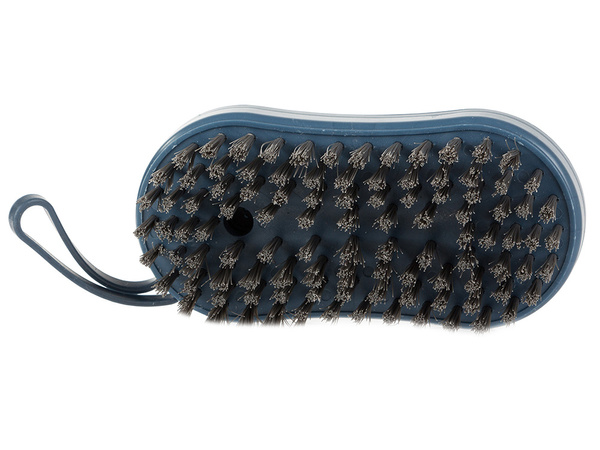 Cepillo de limpieza con dosificador de líquido