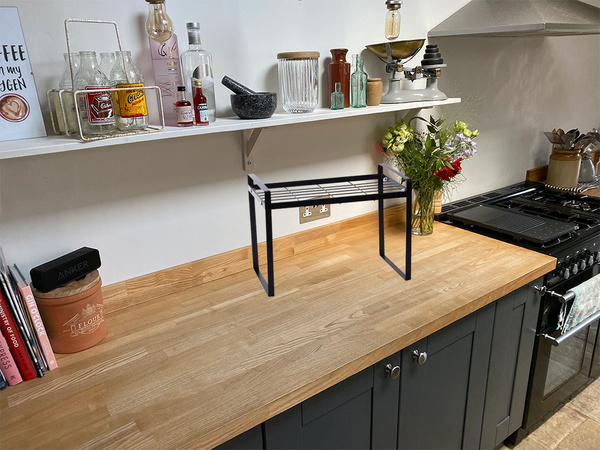 Ühekorruseline metallist riiul köögi tööpinnale köögi organiseerija pööningule