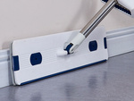 Mopa plana de microfibra con escurridor y cubo plegable desmontable para suelos.