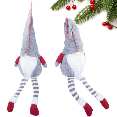 Vánoční skřítek vánoční skřítek pod vánočním stromkem