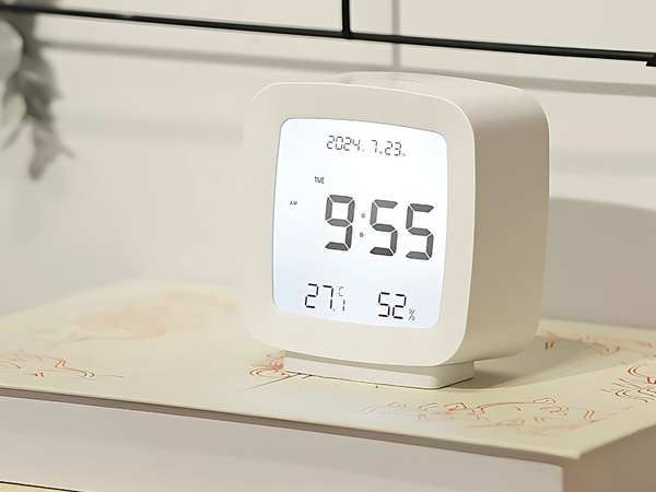 Äratuskell koos kuupäeva ja temperatuuriga koos snooze funktsiooniga lcd niiskus õhus