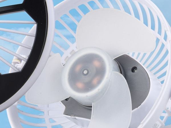 Asztali ventilátor álló csíptethető ventilátor világítással 3 újratölthető üzemmóddal