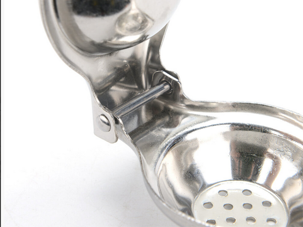 Manual juicer for lemons citrus fruits