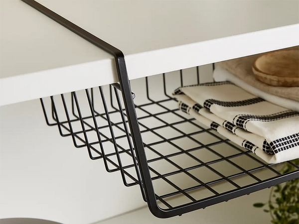Panier suspendu sous étagère organisateur de panier en métal panier de cuisine blanc