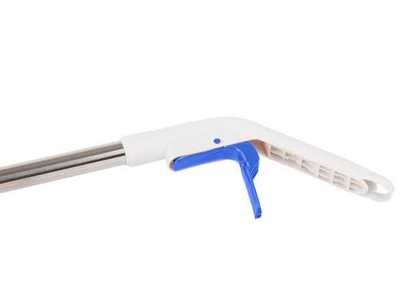 Plakana mopa ar mazgāšanas līdzekli izsmidzināmo grīdu tīrīšanas līdzekli ūdens mopu