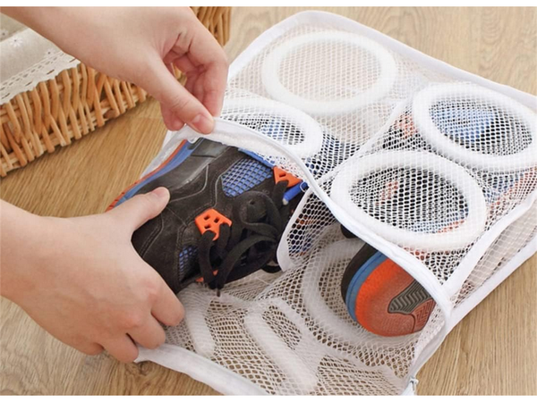 Pochette en filet pour le lavage des chaussures d'enfants avec fermeture à glissière spacieuse