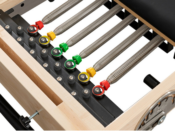 PILATES EXERCISE BED REFORMER FITNESS TRAINING DEVICE