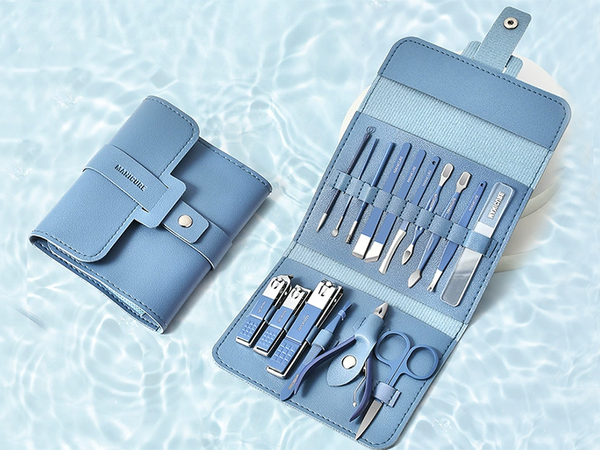 Nail kit manicure pedicure toolbox case nail clippers 16 pieces