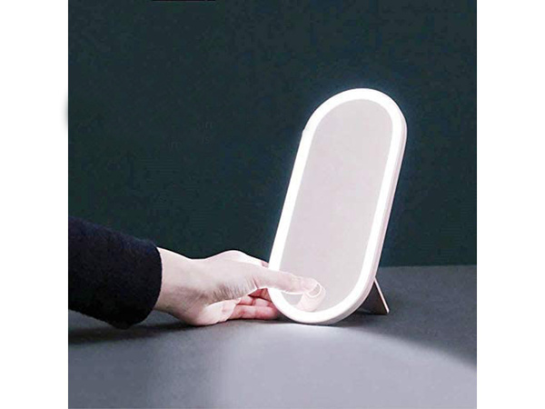 Organizér kozmetiky v rakve zrkadlo usb led