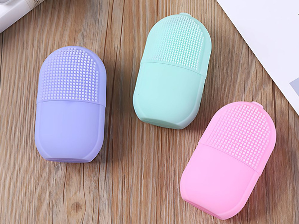 Ledový váleček silikonový masér na obličej zklidňující vyhlazování