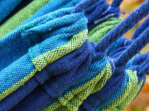 Hammak brasileño de dos camas con colchón xxl grande 200kg 260x150 cubierta