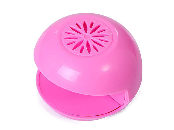 Battery-powered portable nail dryer handy