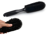 Brosse pour jantes pour le nettoyage des roues de voiture detaillee