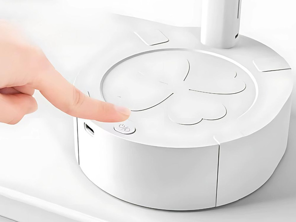 Veedosaator automaatne surunupuga pump koos toruga usb kanistrile