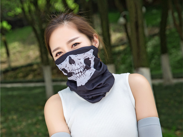 Cheminée cagoule foulard bandama tête de mort tunnel multifonctionnel tête de mort