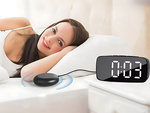 Elektronska budilka z vibracijsko blazinico vodila digitalni omrežni alarm