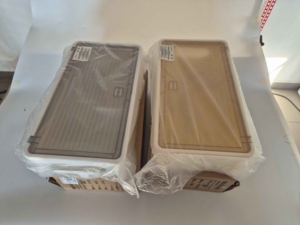 Estante de baño de pared colgante de 3 niveles con puerta y hueco para pañuelos