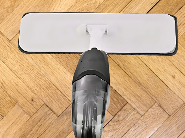 Mop płaski ze spryskiwaczem długi 120cm 350ml +3 szt wkładów z mikrofibry