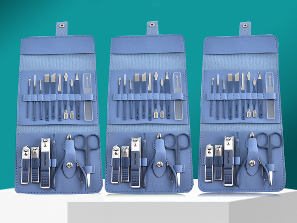 Nail kit manicure pedicure toolbox case nail clippers 16 pieces