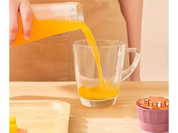 Portable USB wireless smoothie blender, cocktail mixer