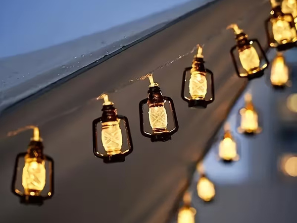 SOLĀRĀS LED DĀRZA LAMPU GIRLANDA LAMPIONAS BALKONAM TERASAI DEKORATĪVAS