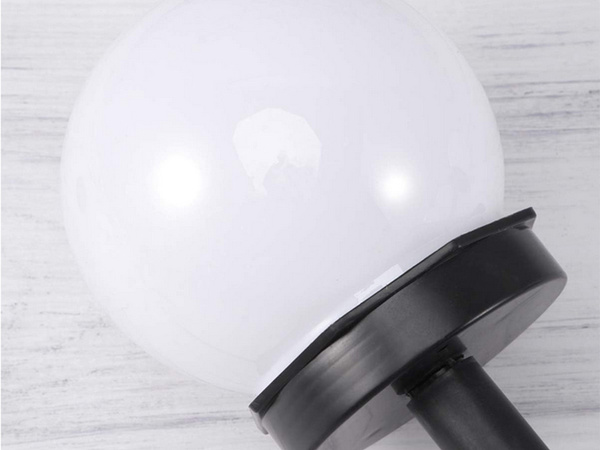 4x lampa solarna ogrodowa kula biała wbijana 10 cm