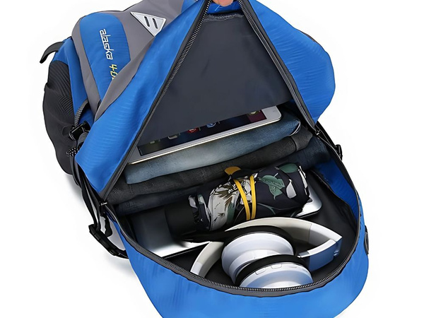 Batoh 40l black travel hiking trekking silný v horách odolný