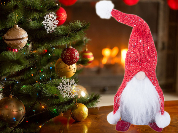 Weihnachtszwerg weihnachtszwerg unter weihnachtsbaum