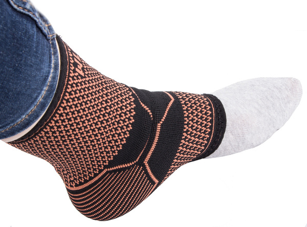 Stabilisaator hüppeliigese tugijalgade ortoos elastne rihm liigesega