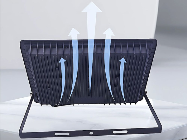 Halogen floodlight led 30w 6000k with dusk-to-dawn sensor ip66