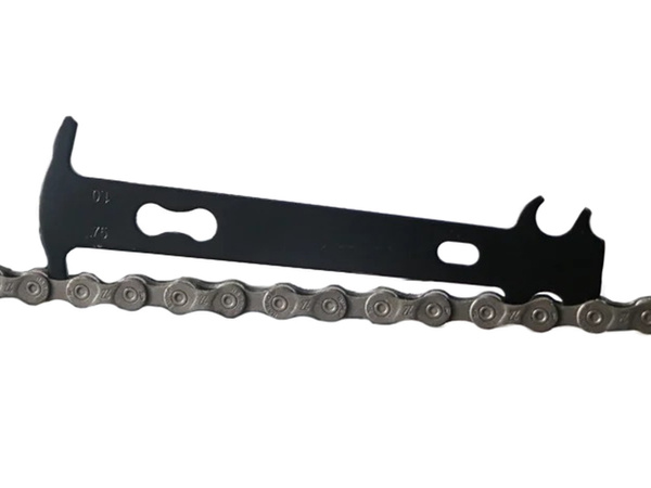 Kerékpárlánc kopásának mérésére szolgáló mérőműszer