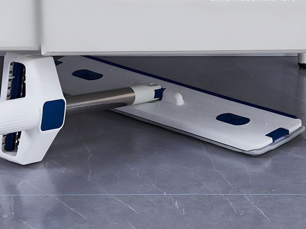 Mopa plana de microfibra con escurridor y cubo plegable desmontable para suelos.