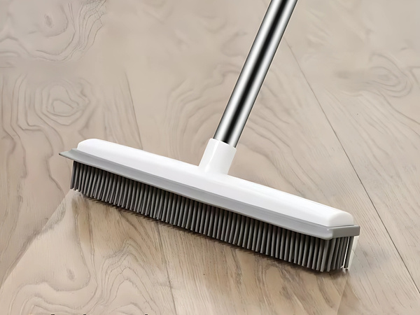 Escoba de goma de silicona para barrer con mango metálico 120 cm