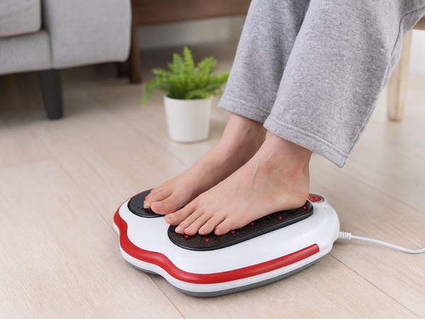 Elektrický masážny stroj na nohy s vibráciami, vykurovaním a reguláciou intenzity