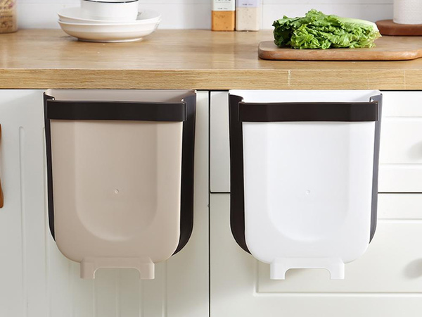 Panier pliant pour les déchets biologiques suspendu à l'armoire