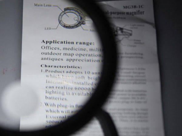 Loupe magnifying glass illuminated 1.8x 138mm