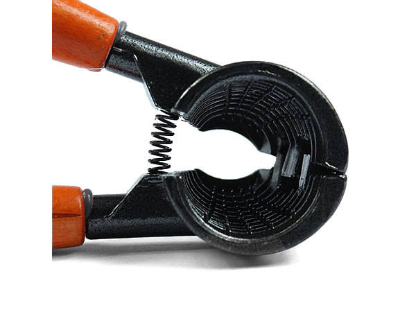 DZIADEK DO ORZECHÓW UNIWERSALNY OTWIERACZ WINA